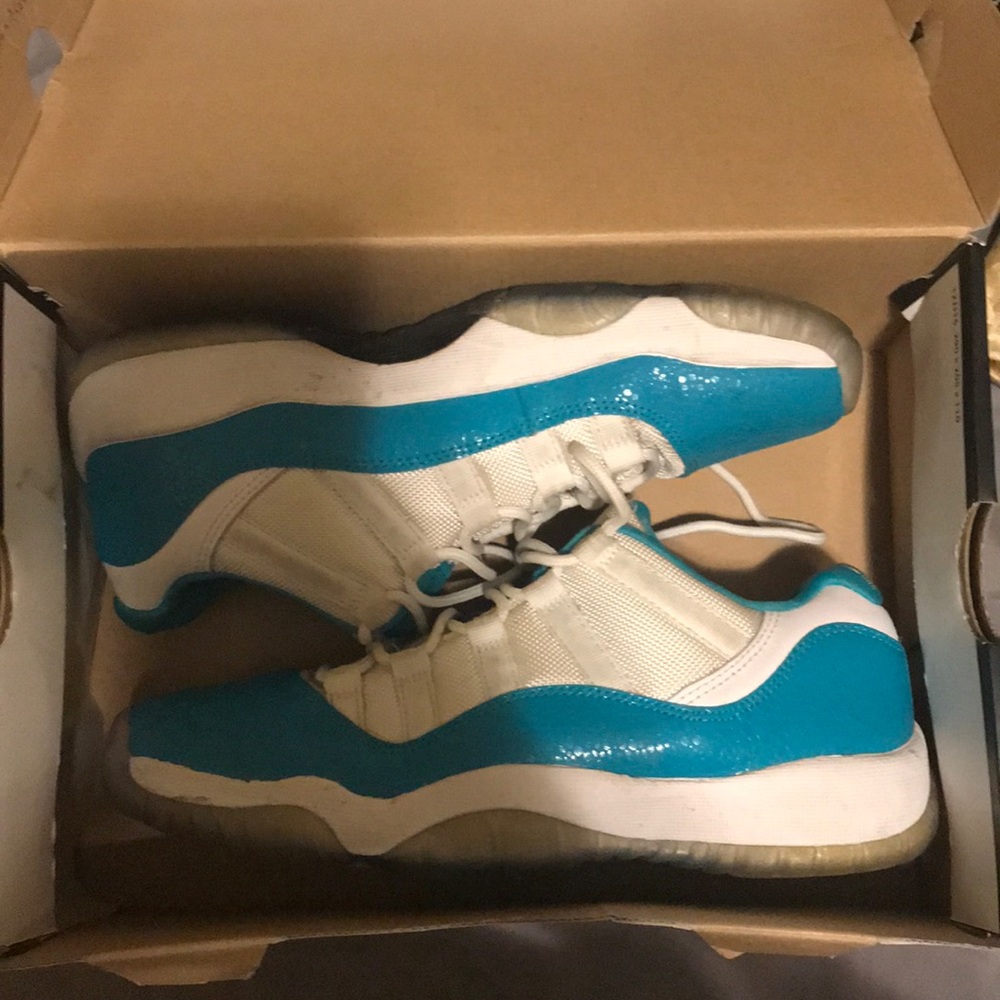 Air Jordan 11 retro low GG
